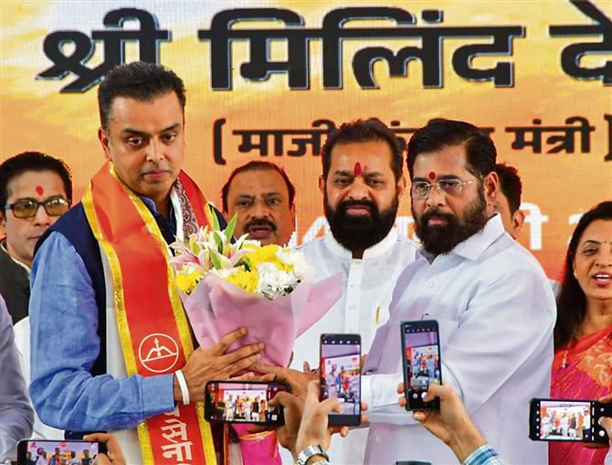 Jolt to Congress as Milind Deora joins Eknath Shinde-led Shiv Sena