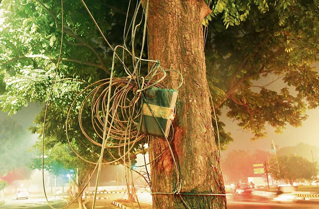 Despite Chandigarh MC’s intervention, web of cables yet to be untangled