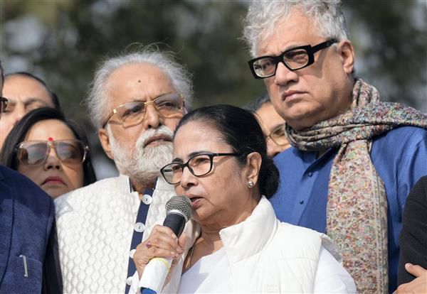In a big setback to INDIA bloc, Mamata Banerjee rules out any alliance in West Bengal