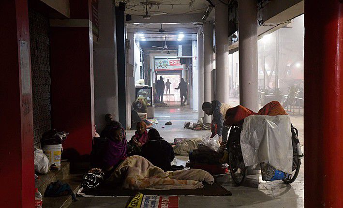 18 night shelters in Chandigarh, but homeless in corridors