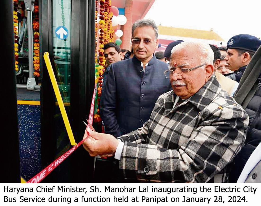 Haryana CM Manohar Lal Khattar inaugurates Electric City Bus Service in Panipat