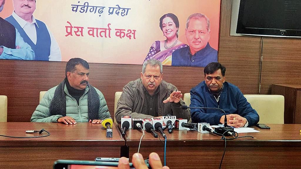Chandigarh: Congress, AAP threatening own councillors, says BJP