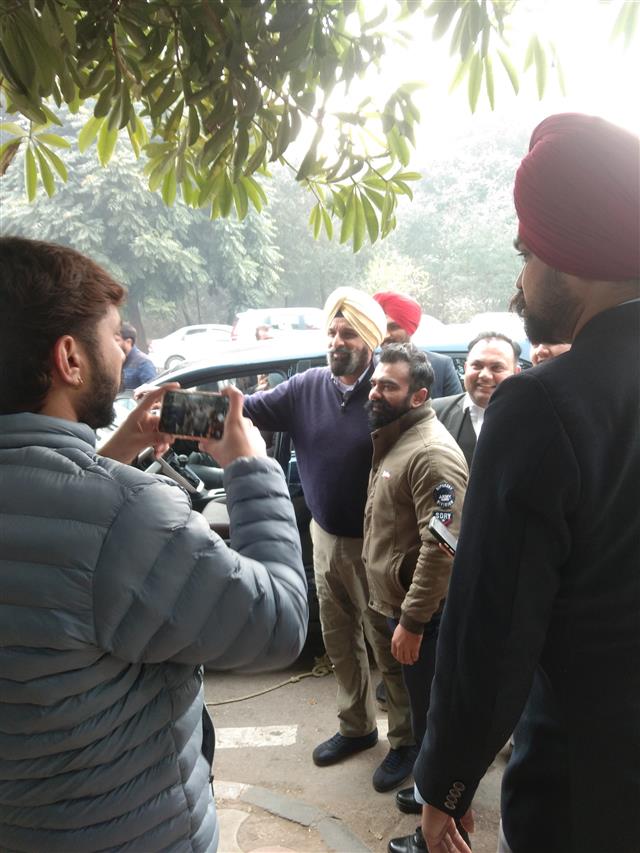 Bikram Majithia appears before Chandigarh court in case of attack on cops during 2021 protest