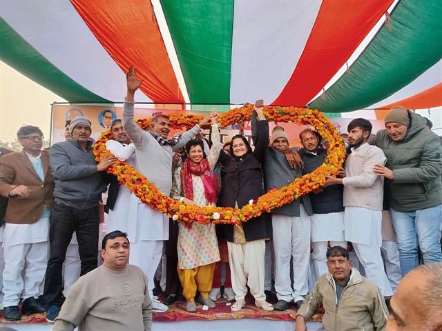 Kumari Selja launches Congress yatra from Hisar
