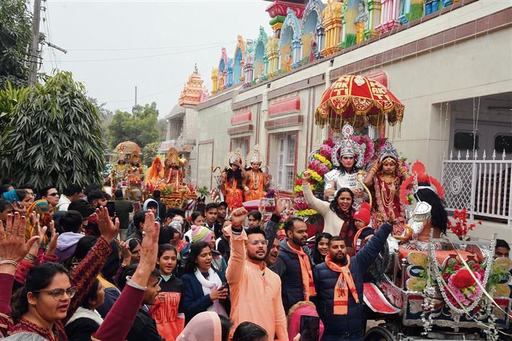 Despite biting cold, Panchkula witnesses large gatherings to mark consecration of Ram Lalla in Ayodhya