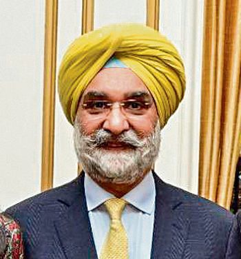 US Senators, diaspora honour outgoing Indian envoy Taranjit Singh Sandhu
