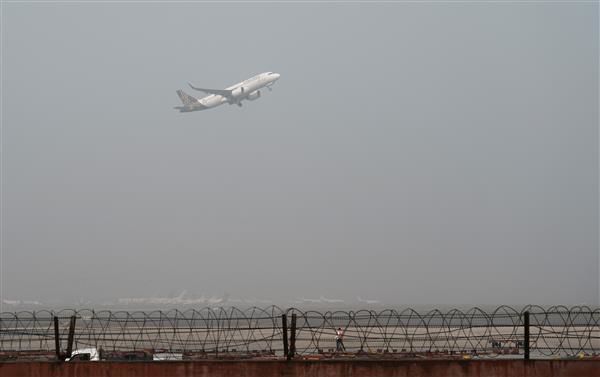 Airlines can cancel flights delayed beyond 3 hours due to fog, says aviation regulator