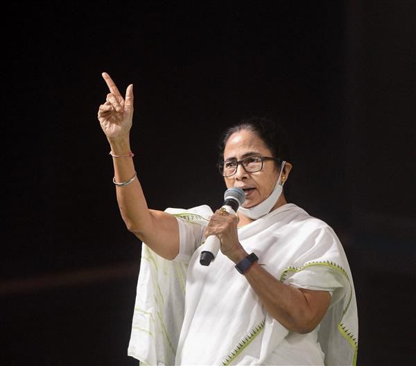 BJP threatening people to send ED, CBI to their homes if they don’t vote for party: Mamata Banerjee