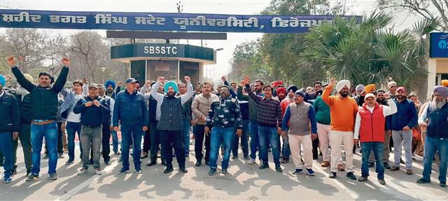 Salaries not paid for eight months, Shaheed Bhagat Singh State Technical University staff hold pen-down strike
