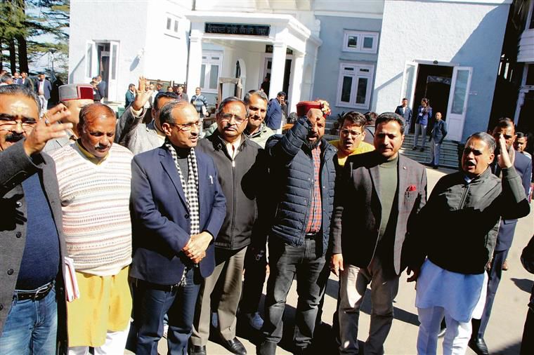 Himachal: Protesting police action against villagers, BJP stages walkout