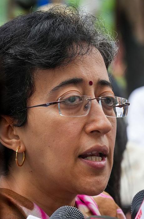 Atishi approves road projects for Shahadra