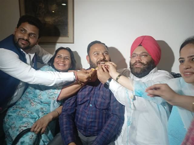 Supreme Court sets aside Chandigarh mayoral poll result; declares AAP-Congress candidate Kuldeep Kumar winner