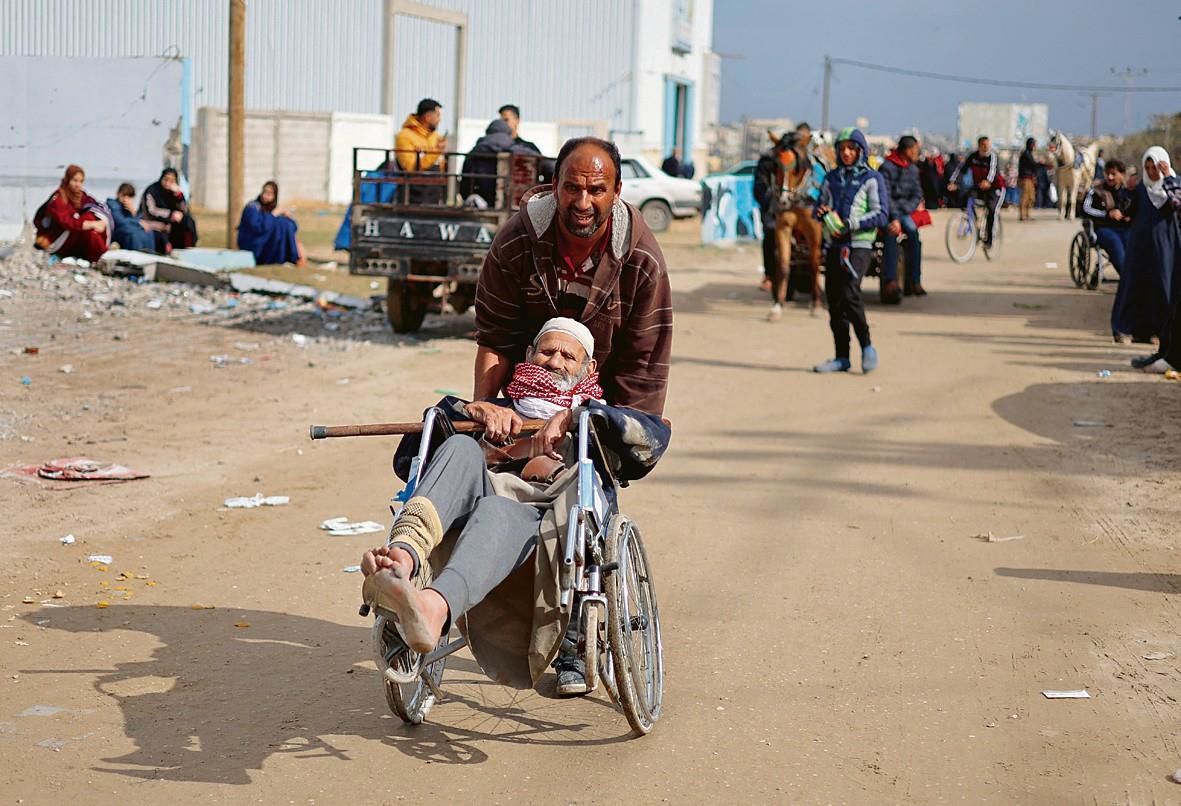Israel raids Gaza hospital as Rafah concerns deepen