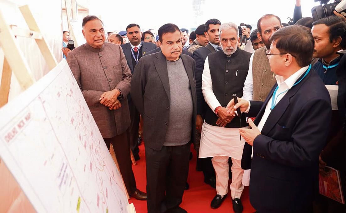 Delhi-Mumbai Expressway project: Nitin Gadkari reviews progress, asks NHAI to speed up work
