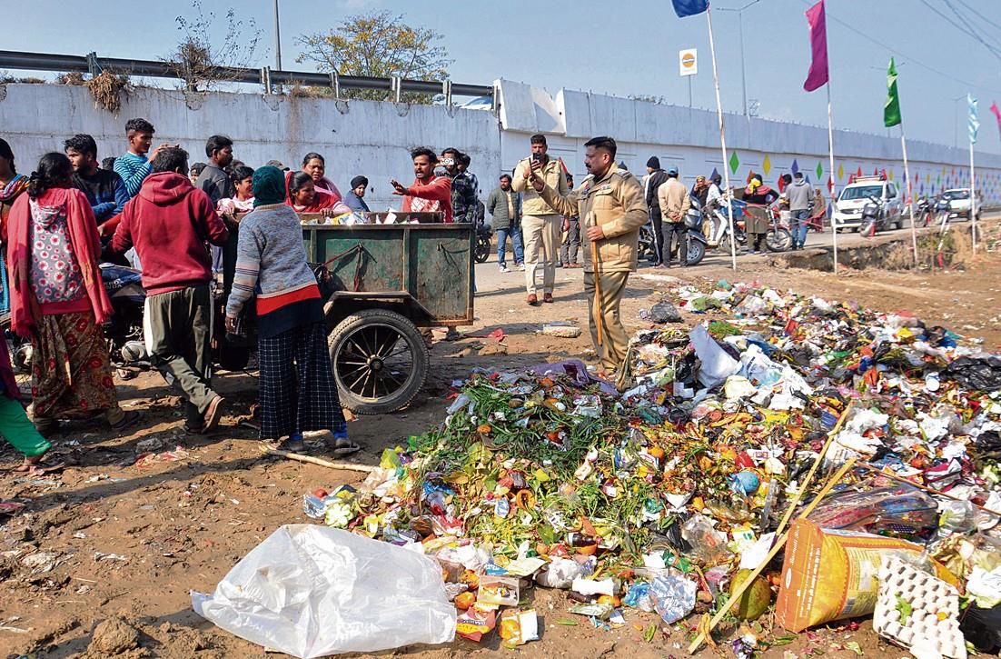Chuggiti chowk residents piqued over Jalandhar MC failure to check garbage dumping