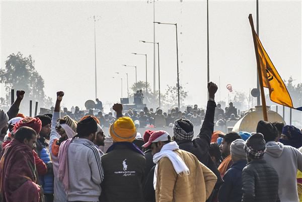 Bharat Bandh: Mixed response in Punjab, Haryana; buses off the road at many places; protesting farmers block highways