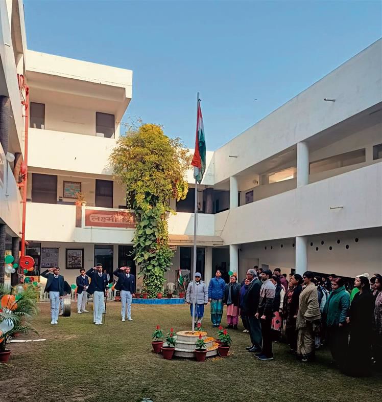 Republic Day celebrated at MDAV School, Chandigarh