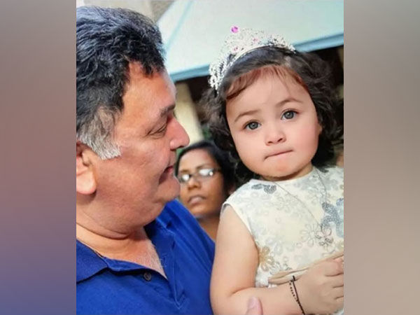 Neetu Kapoor reacts to edited picture of Rishi Kapoor with granddaughter Raha