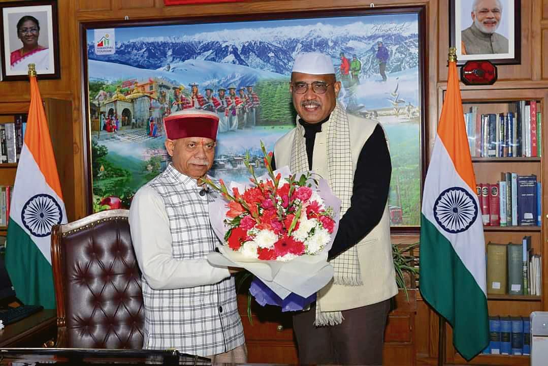 Take up Ladakh border issue with Centre, MLA urges Himachal Governor