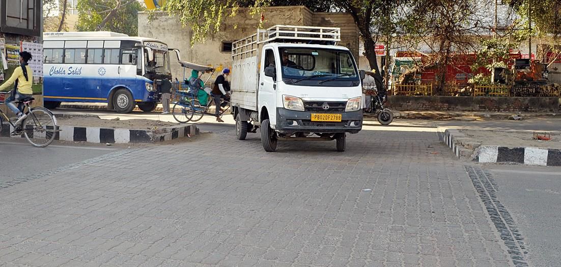 Amritsar: Drivers take U-turn on pedestrian junctions, create traffic chaos near Shera Wala Gate