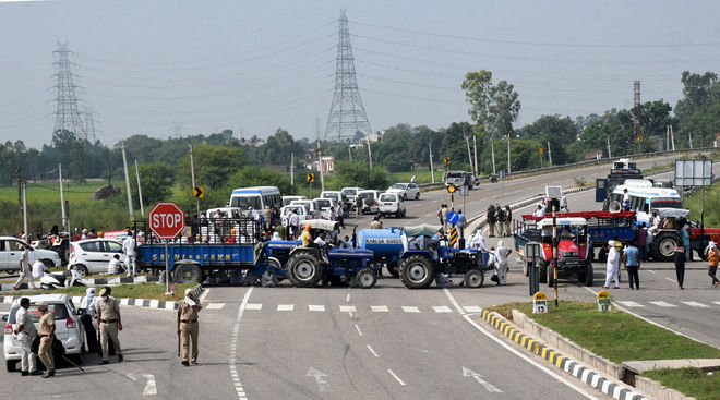 Farmers continue protest at toll plaza in Ladhowal