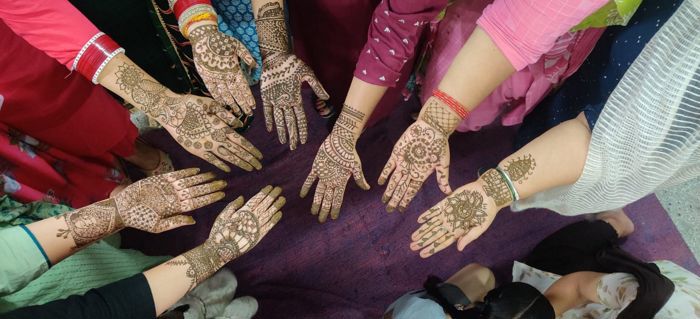 Mehandi buzz  in the house