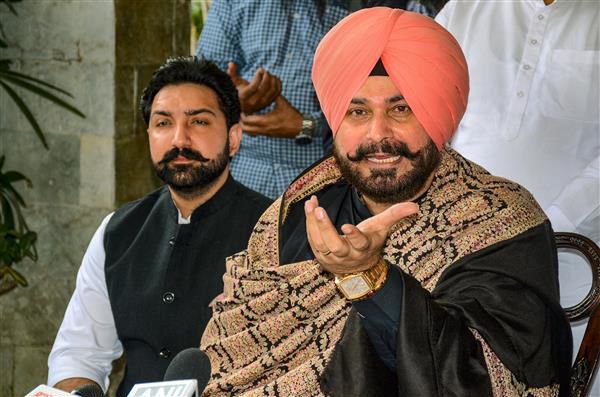 ‘Essential to purge the party’: Navjot Singh Sidhu calls for assessment of Congress' ‘assets, liabilities’ amid Himachal crisis