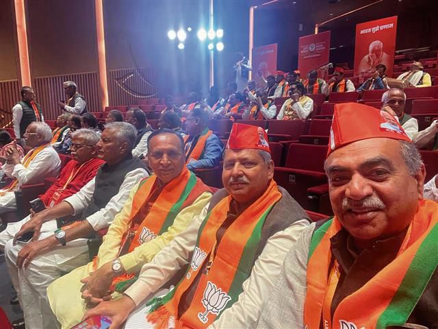 Chandigarh MC politics abuzz with talk of 3 AAP councillors joining BJP