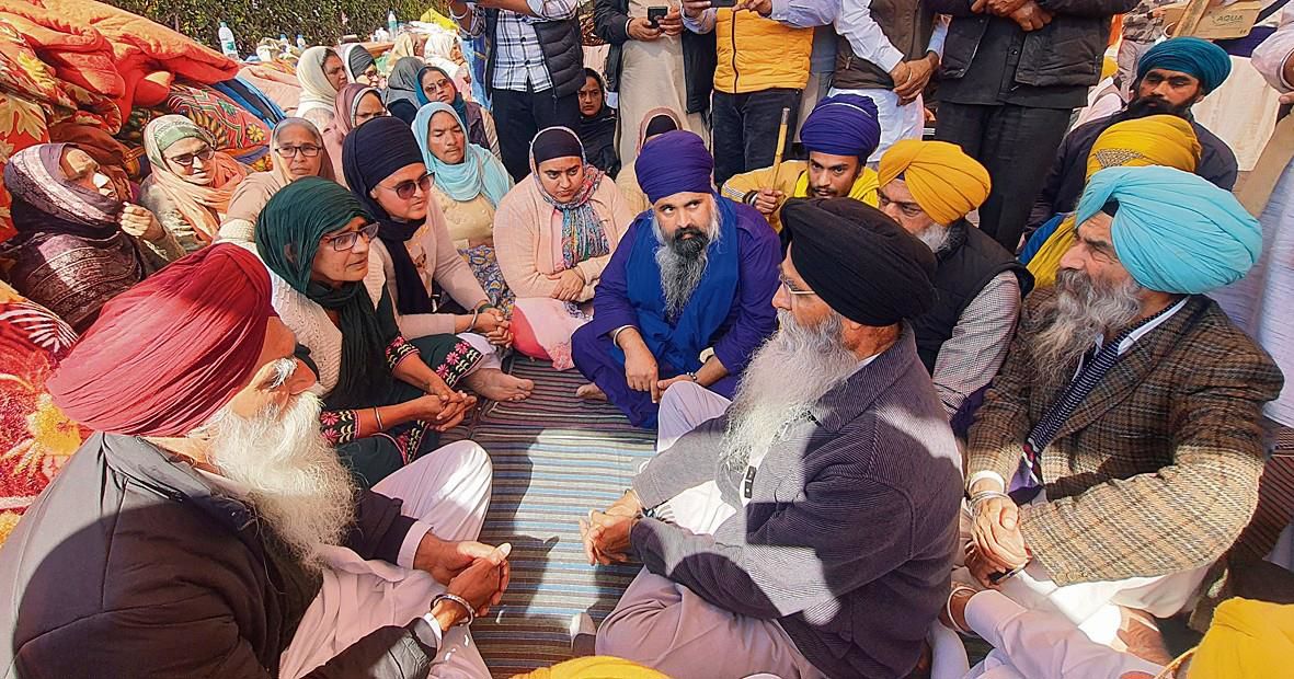 SGPC chief meets kin of Amritpal Singh, aides in Amritsar, extends support