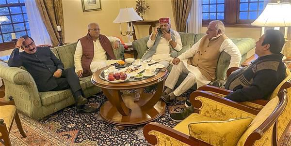Himachal Pradesh political crisis: Congress observers Bhupinder Hooda, Shivakumar have one-on-one meeting with party MLAs in Shimla