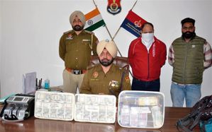Hawala racket busted; trader, two drug peddlers arrested