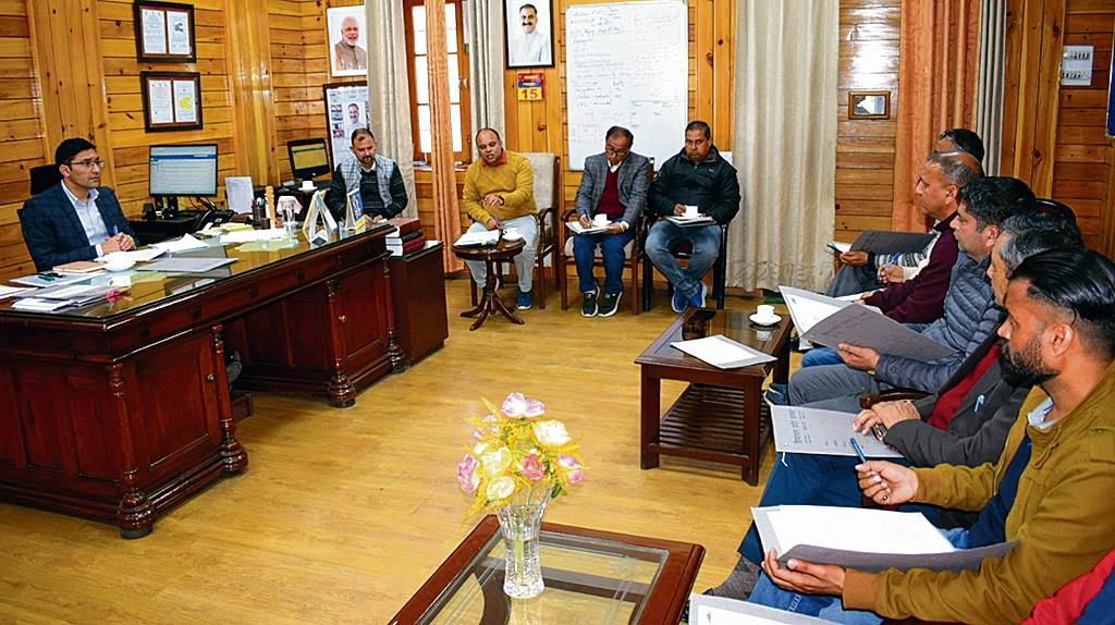 Chamba: Ahead of poll, political parties briefed about model code of conduct, ad rules