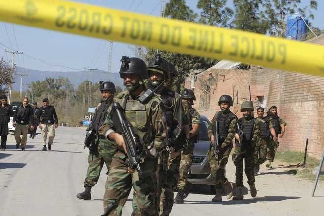 Two officers among  seven Pak soldiers killed in terror attack