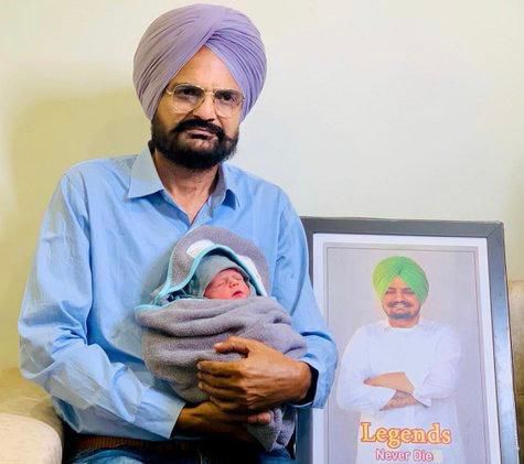 Video: Moosewala’s father alleges Punjab government wants him to prove legitimacy of his newborn boy; health authorities deny Balkaur's charge