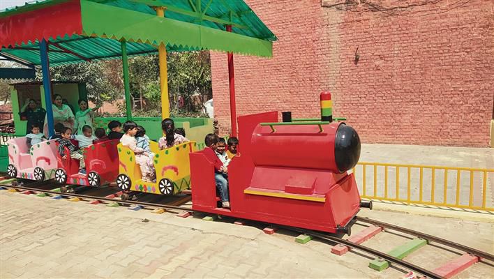Sirsa: Little hearts rejoice as toy train chugs back to life