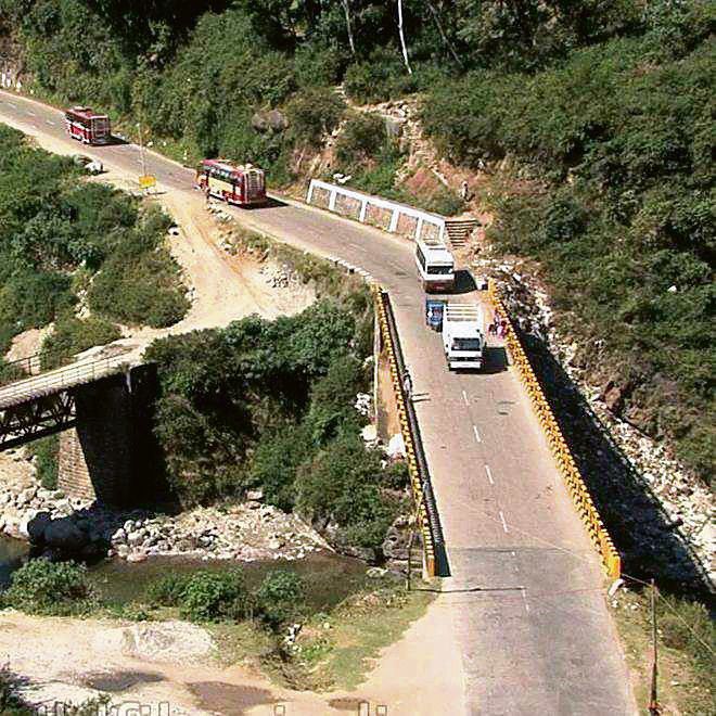 Palampur: NHAI to resume acquisition for road project; use old stretch, say locals