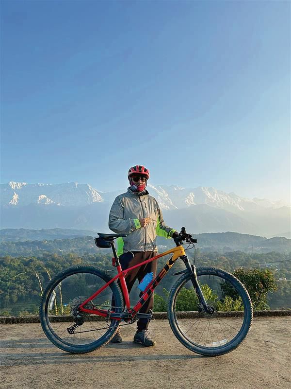 Bicycle man maps beauty of Kangra trails