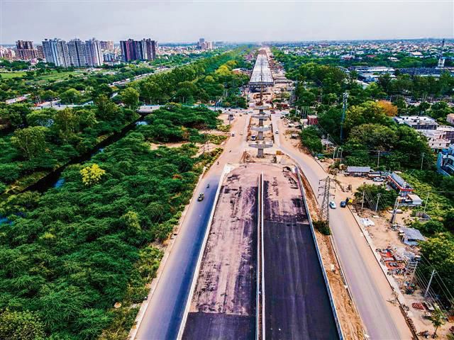 Faridabad: Construction of Delhi-Mumbai E-way delayed, NHAI seeks help
