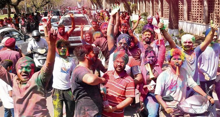 On Holi, 109 tipsy drivers challaned in Chandigarh