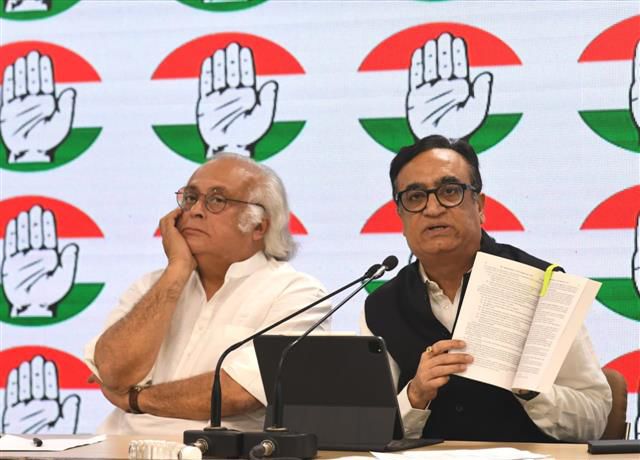 Cash-strapped Congress gets fresh I-T notice of Rs 1,800 crore