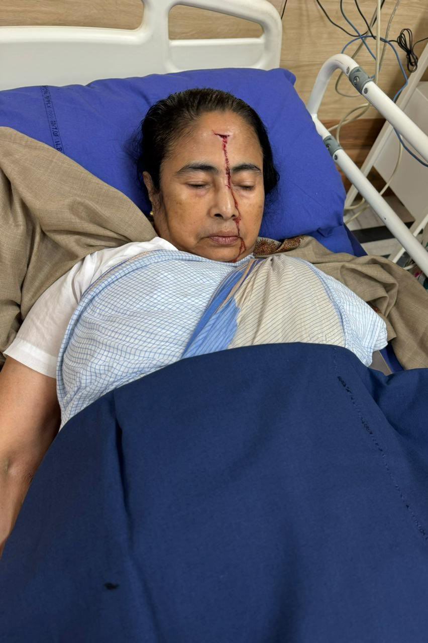West Bengal CM Mamata Banerjee suffers 'major injury', admitted to hospital