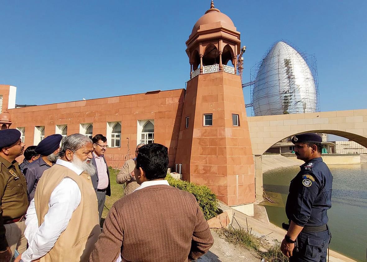 Haryana Home Minister inspects Shaheed Smarak project