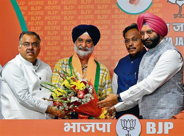 Former Indian Ambassador to US Taranjit Sandhu joins BJP, to contest Amritsar Lok Sabha seat