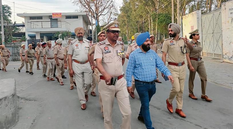 Security forces take out flag march in Jalandhar