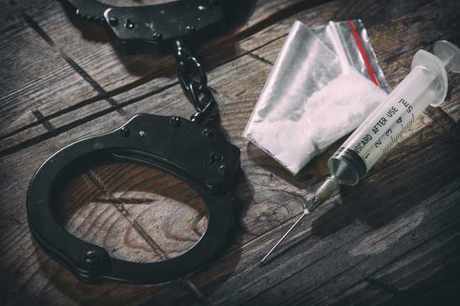 Two arrested with heroin