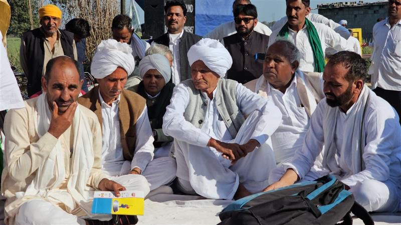 Khap panchayats ask SKM leaders to unite by March 15