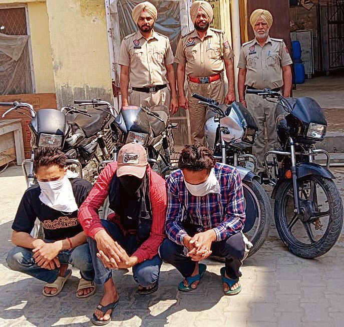 Six thieves nabbed in Malerkotla; bikes, goods worth lakhs recovered