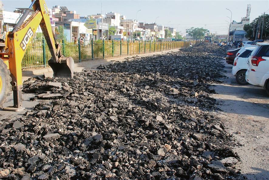 Karnal: Work to lay CC road on Karna Canal initiated