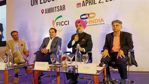 Forum holds dialogue on ways to invite US investment in Amritsar