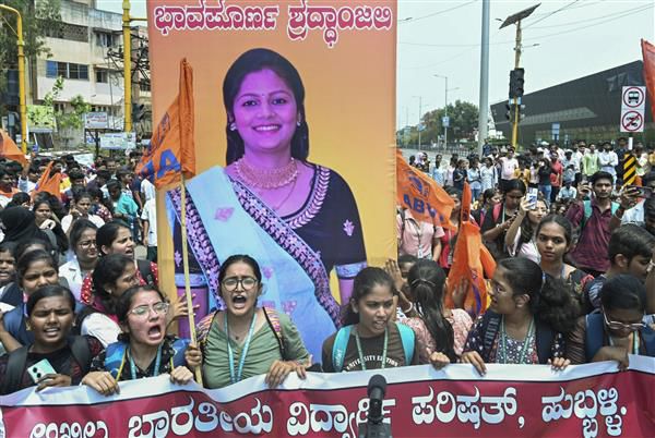Karnataka unit of BJP holds state-wide protests over Hubballi murder